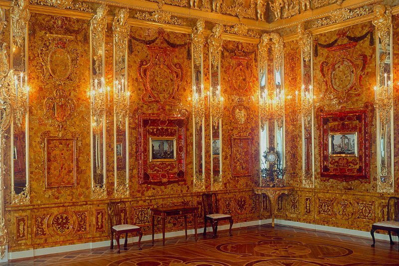 A (19) The Amber Room, Catherine Palace - Tsarskoye Selo.jpg
